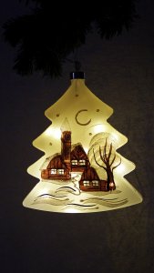 Christmas Decorated Hand Painted and LED illuminated Christmas Tree Gold Class 01
